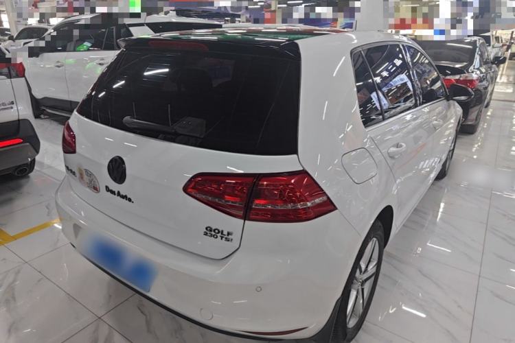 Used Volkswagen Golf 2016 230TSI Automatic Comfort Version Rear Right 45 Deg