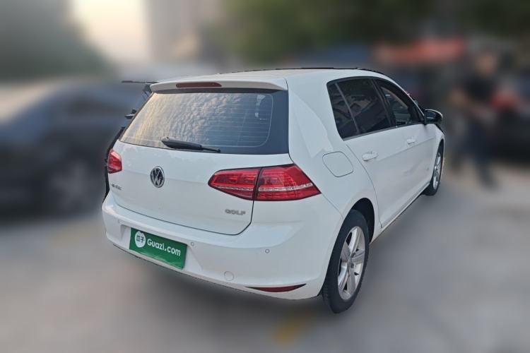 Used Volkswagen Golf 2016 1.6L Automatic Comfort Model Rear Right 45 Deg