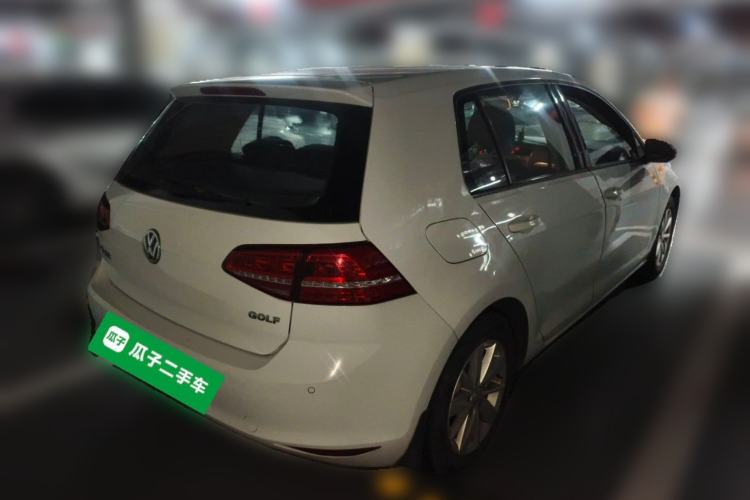 Used Volkswagen Golf 2016 1.6L Automatic Fashion Model Rear Right 45 Deg