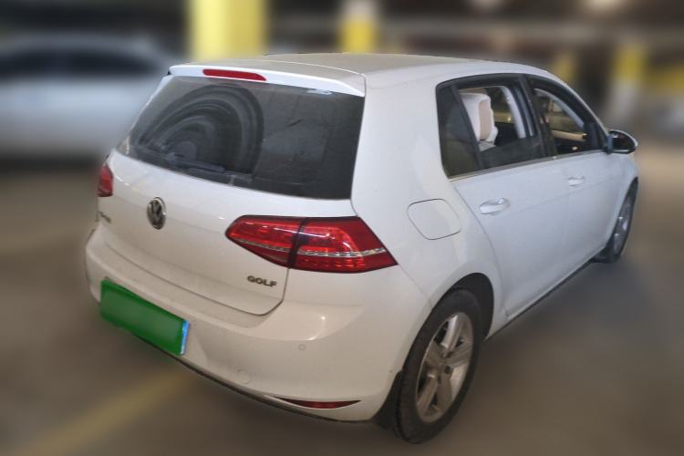 Used Volkswagen Golf 2016 1.6L Automatic Comfort Model Rear Right 45 Deg