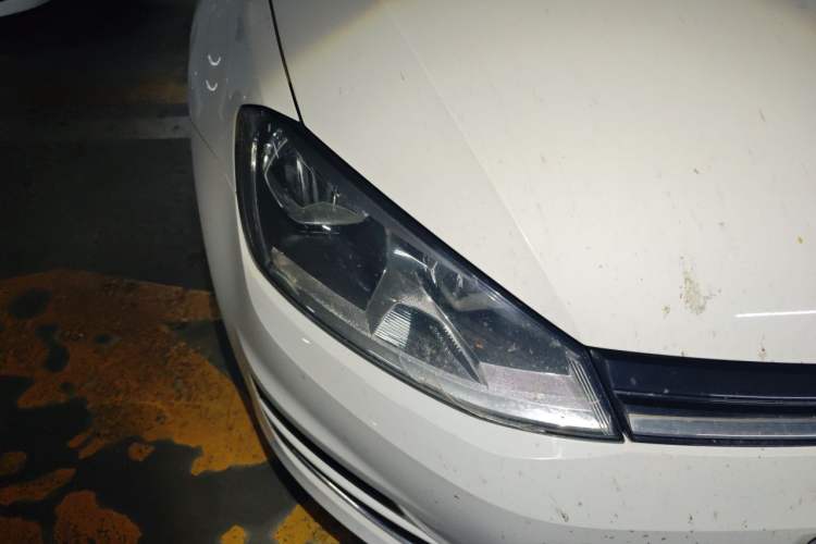 Used Volkswagen Golf 2016 230TSI Automatic Comfort Version Right Front Headlight