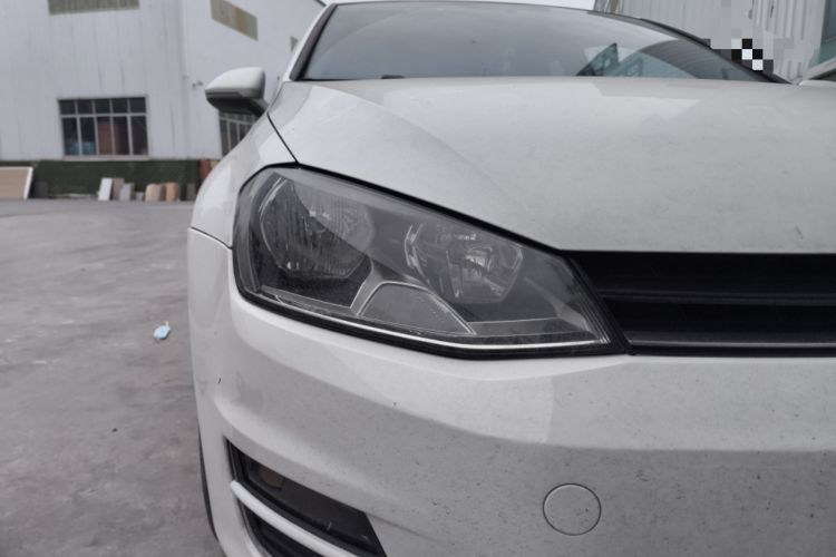 Used Volkswagen Golf 2016 1.6L Automatic Comfort Model Right Front Headlight