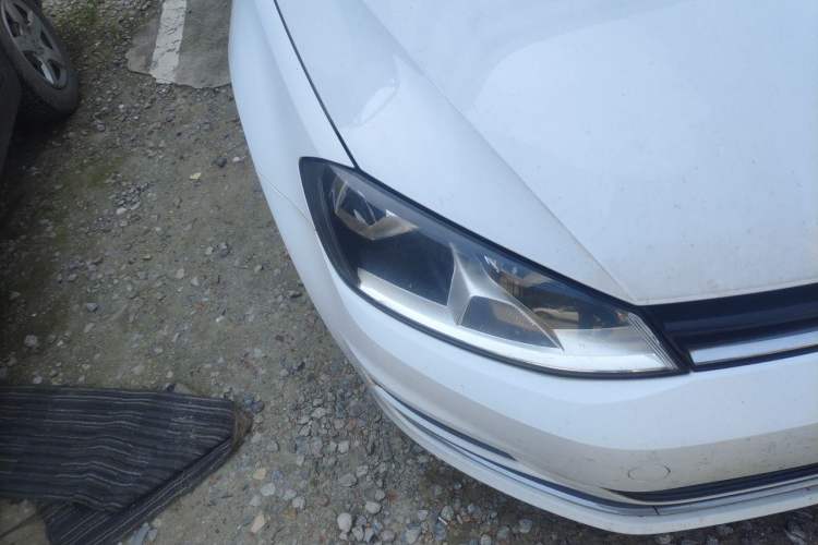 Used Volkswagen Golf 2016 1.6L Automatic Fashion Model Right Front Headlight