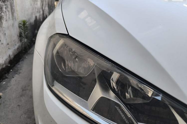 Used Volkswagen Golf 2016 230TSI Automatic Comfort Version Right Front Headlight