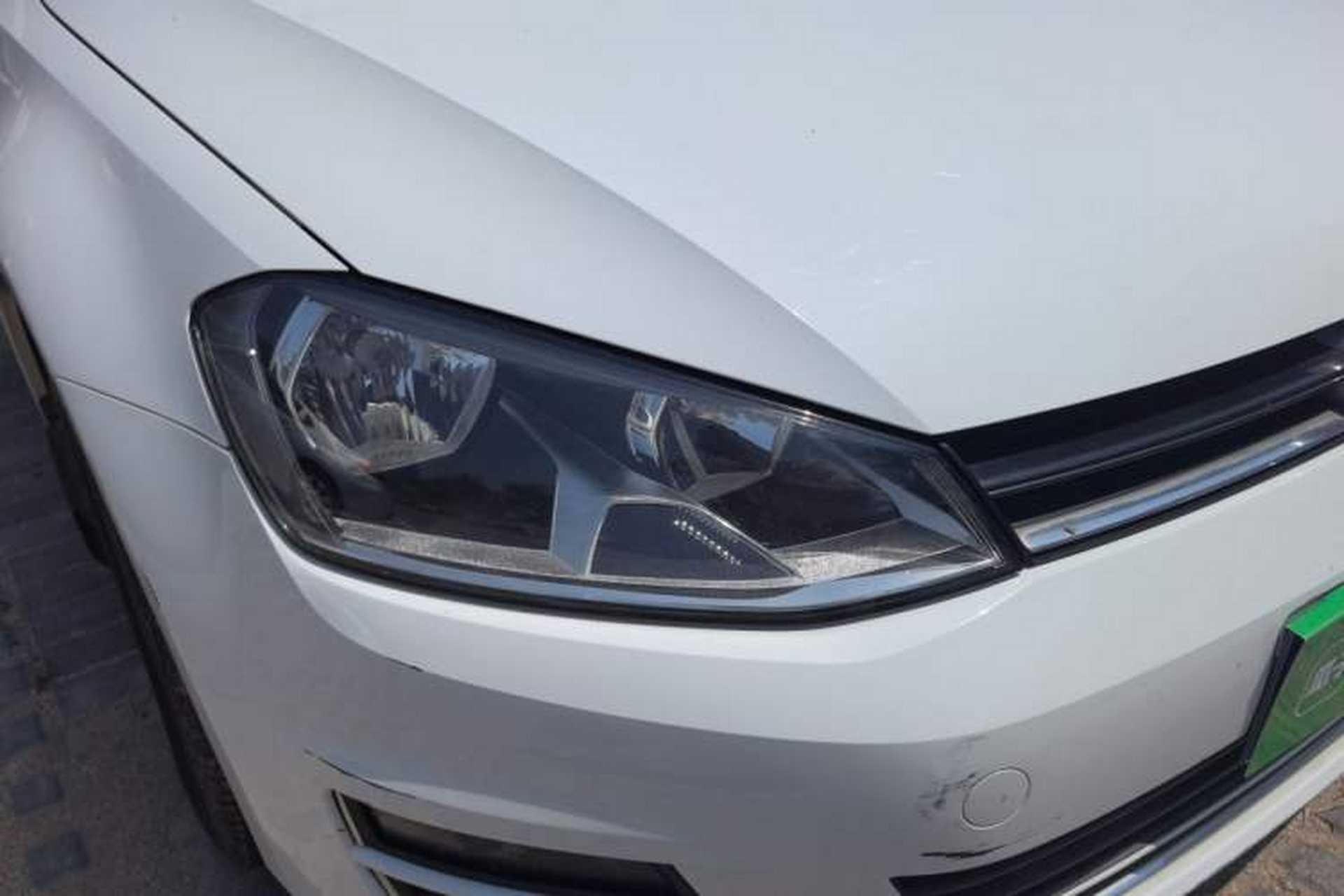 Used Volkswagen Golf 2016 1.6L Manual Fashion Edition Right Front Headlight
