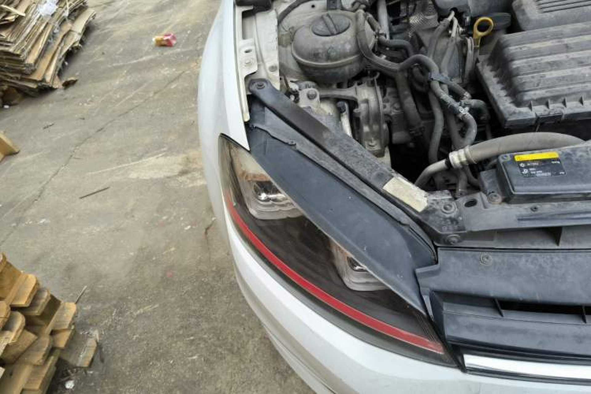 Used Volkswagen Golf 2016 230TSI Automatic Comfort Version Right Front Headlight