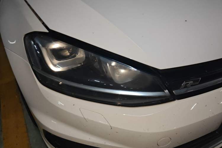 Used Volkswagen Golf 2016 1.4TSI Automatic R-Line Right Front Headlight