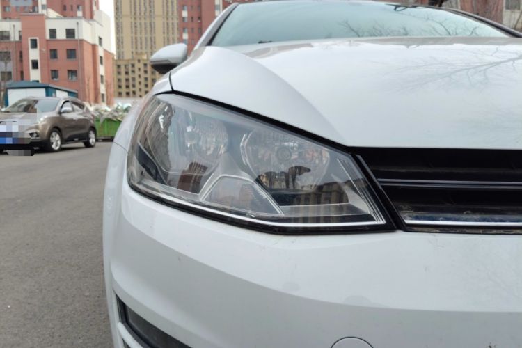 Used Volkswagen Golf 2016 230TSI Automatic Luxury Version Right Front Headlight