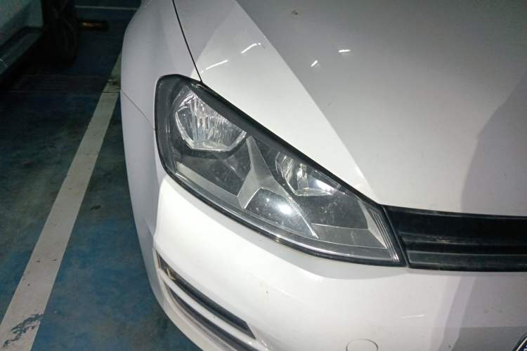 Used Volkswagen Golf 2016 1.6L Automatic Comfort Model Right Front Headlight