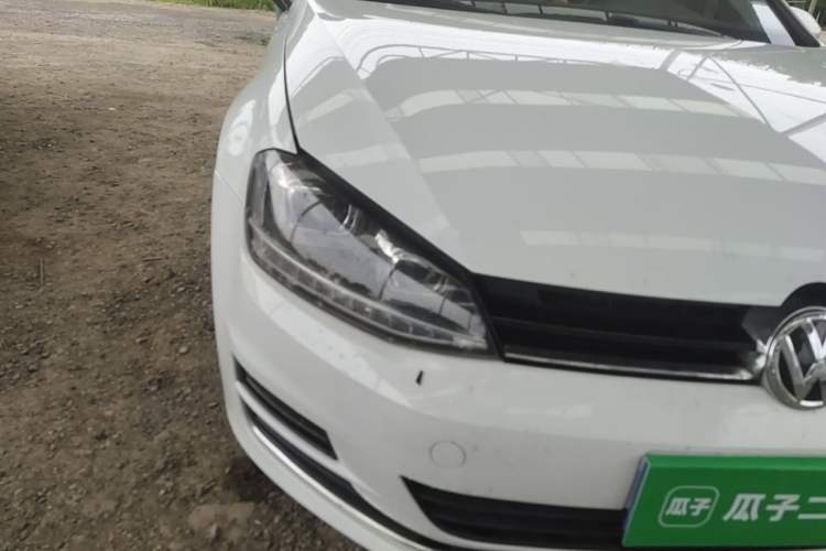 Used Volkswagen Golf 2016 1.6L Automatic Comfort Model Right Front Headlight