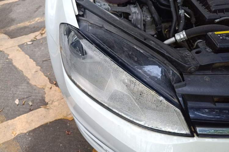 Used Volkswagen Golf 2016 230TSI Automatic Luxury Version Right Front Headlight
