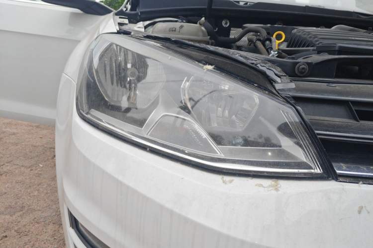 Used Volkswagen Golf 2016 230TSI Automatic Comfort Version Right Front Headlight