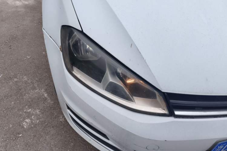 Used Volkswagen Golf 2016 230TSI Automatic Comfort Version Right Front Headlight