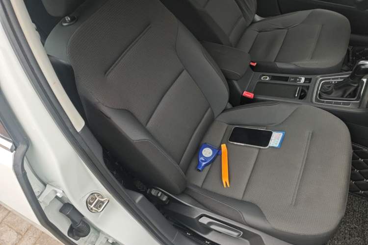 Used Volkswagen Golf 2016 230TSI Automatic Comfort Version Right Front Seat