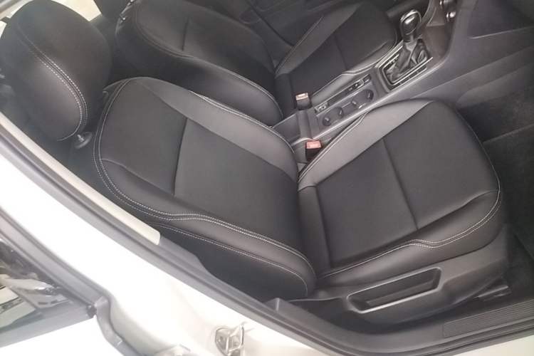 Used Volkswagen Golf 2016 1.6L Automatic Fashion Model Right Front Seat