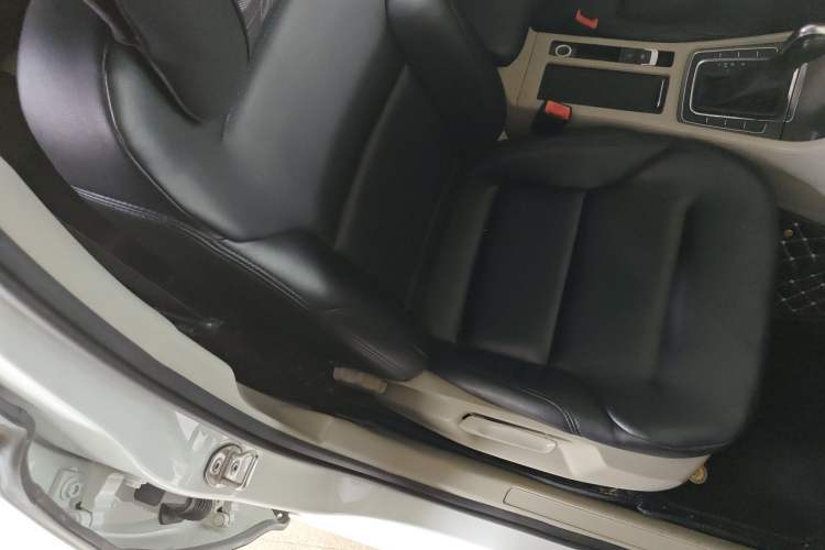 Used Volkswagen Golf 2016 230TSI Automatic Comfort Version Right Front Seat