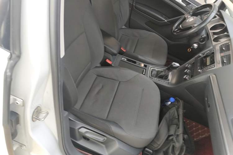 Used Volkswagen Golf 2016 230TSI Automatic Comfort Version Right Front Seat
