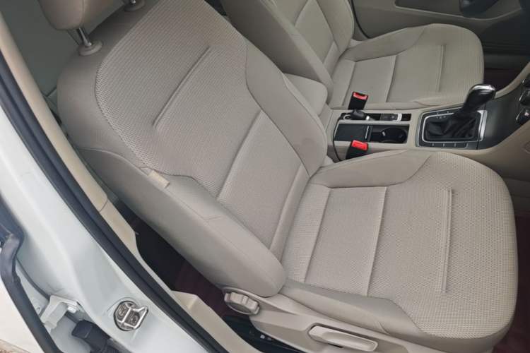 Used Volkswagen Golf 2016 230TSI Automatic Comfort Version Right Front Seat