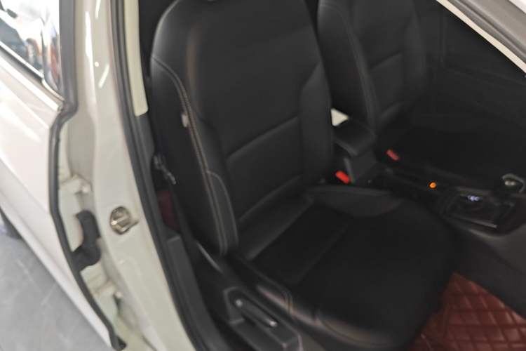 Used Volkswagen Golf 2016 1.6L Automatic Comfort Model Right Front Seat