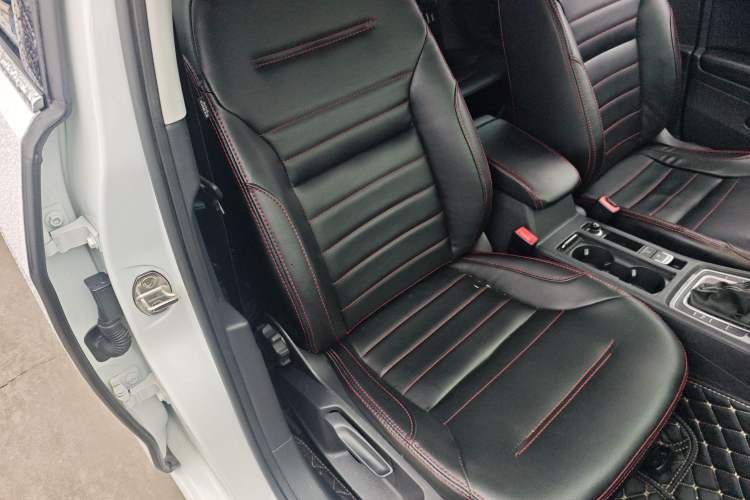 Used Volkswagen Golf 2016 1.6L Automatic Comfort Model Right Front Seat