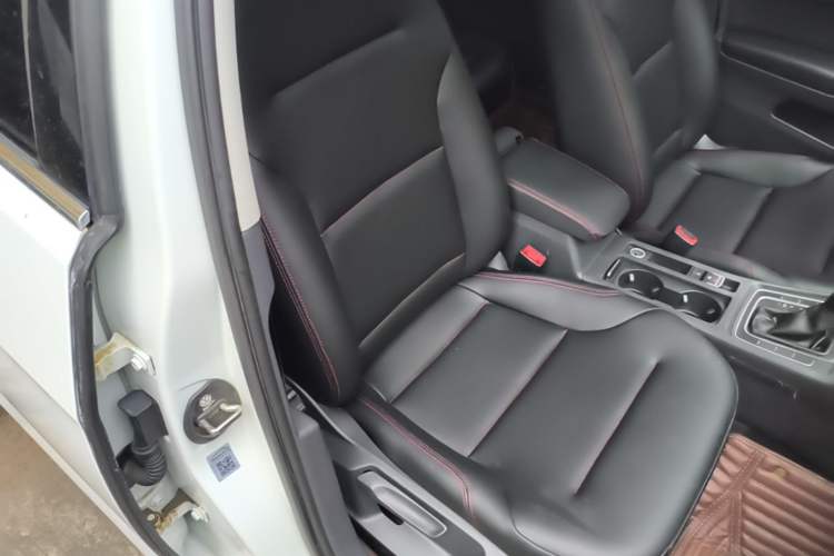 Used Volkswagen Golf 2016 230TSI Automatic Comfort Version Right Front Seat