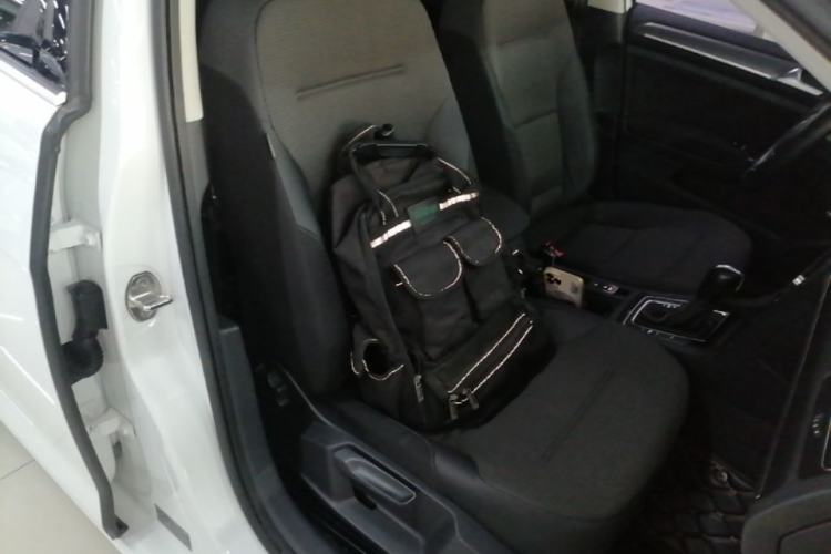 Used Volkswagen Golf 2016 1.6L Automatic Comfort Model Right Front Seat