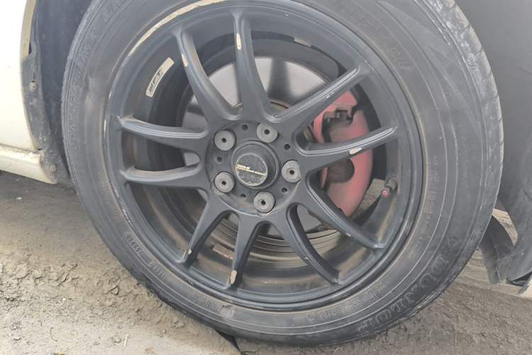 Used Volkswagen Golf 2016 230TSI Automatic Comfort Version Right Front Wheel Hub