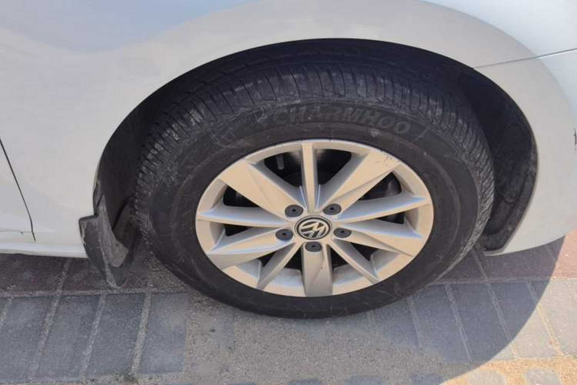 Used Volkswagen Golf 2016 1.6L Manual Fashion Edition Right Front Wheel Hub