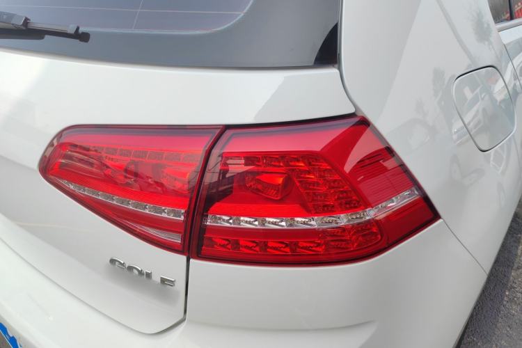 Used Volkswagen Golf 2016 230TSI Automatic Comfort Version Right Rear Taillight