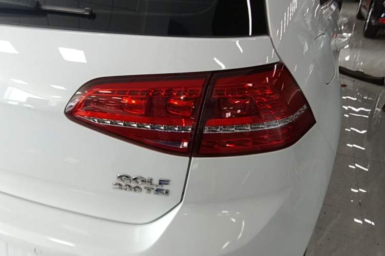 Used Volkswagen Golf 2016 230TSI Automatic Luxury Version Right Rear Taillight