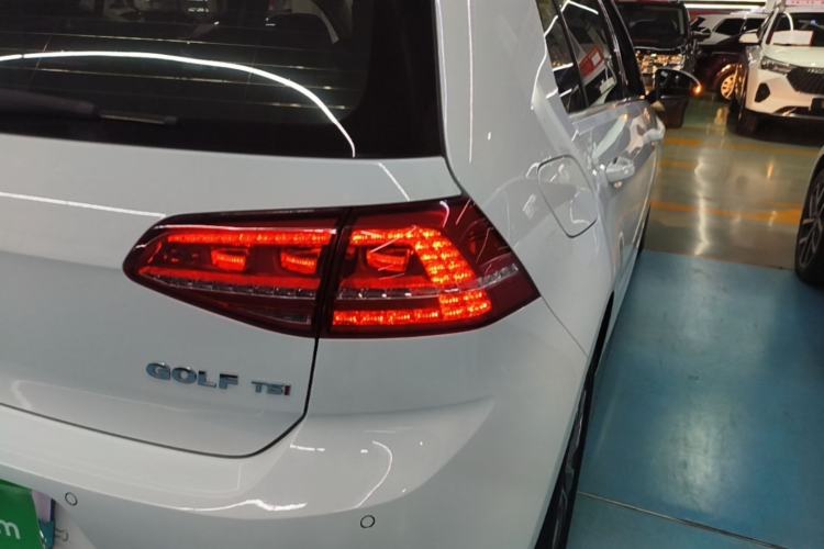 Used Volkswagen Golf 2016 230TSI Automatic Luxury Version Right Rear Taillight
