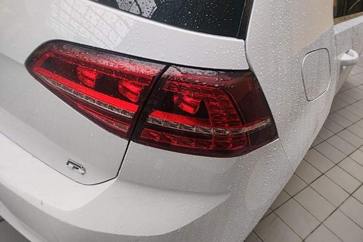 Used Volkswagen Golf 2016 1.4TSI Manual R-Line Right Rear Taillight