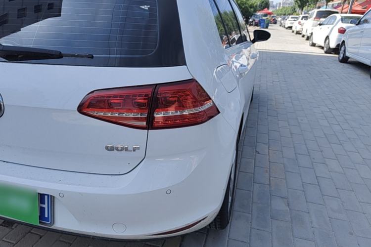 Used Volkswagen Golf 2016 1.6L Automatic Comfort Model Right Rear Taillight