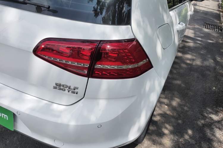 Used Volkswagen Golf 2016 230TSI Automatic Luxury Version Right Rear Taillight