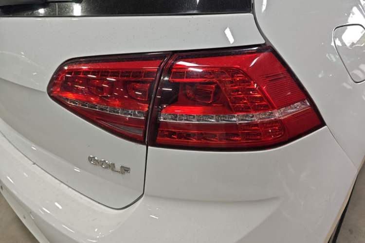 Used Volkswagen Golf 2016 1.6L Automatic Fashion Model Right Rear Taillight