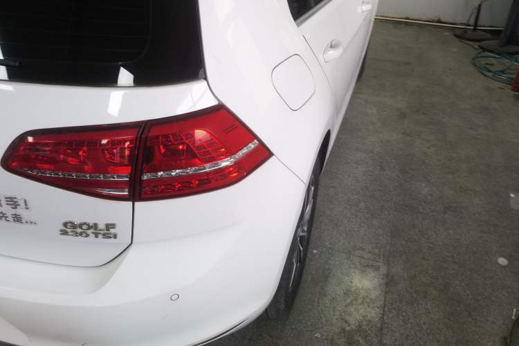 Used Volkswagen Golf 2016 230TSI Automatic Luxury Version Right Rear Taillight