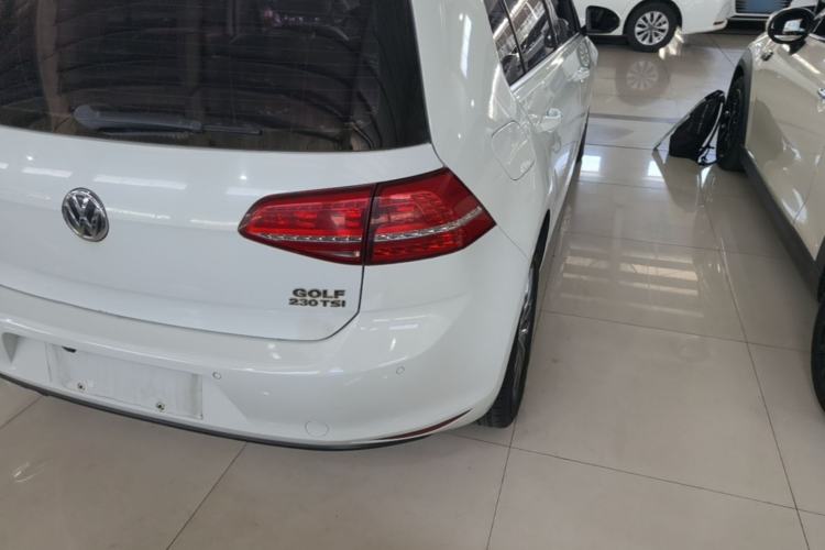 Used Volkswagen Golf 2016 230TSI Automatic Luxury Version Right Rear Taillight