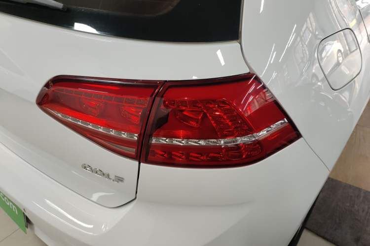 Used Volkswagen Golf 2016 1.6L Automatic Fashion Model Right Rear Taillight