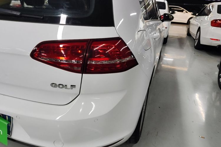 Used Volkswagen Golf 2016 1.6L Automatic Comfort Model Right Rear Taillight