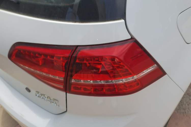 Used Volkswagen Golf 2016 230TSI Automatic Comfort Version Right Rear Taillight