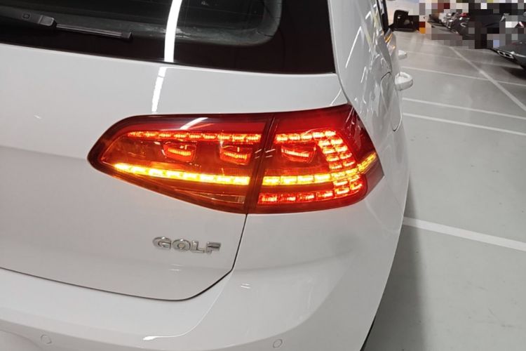 Used Volkswagen Golf 2016 1.6L Automatic Fashion Model Right Rear Taillight