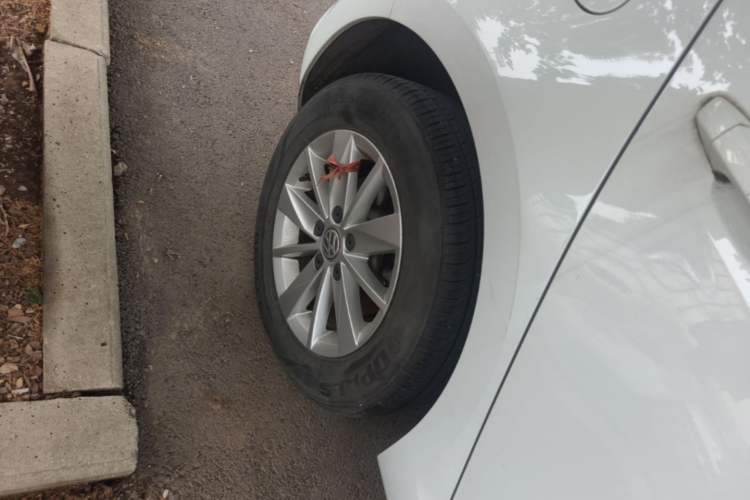 Used Volkswagen Golf 2016 1.6L Manual Fashion Edition Right Rear Wheel Hub
