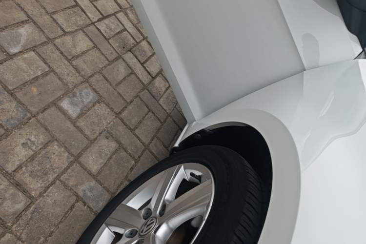Used Volkswagen Golf 2016 230TSI Automatic Comfort Version Right Side Sill