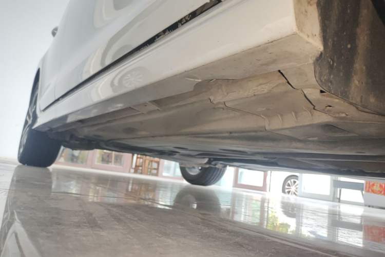 Used Volkswagen Golf 2016 230TSI Automatic Comfort Version Right Side Sill