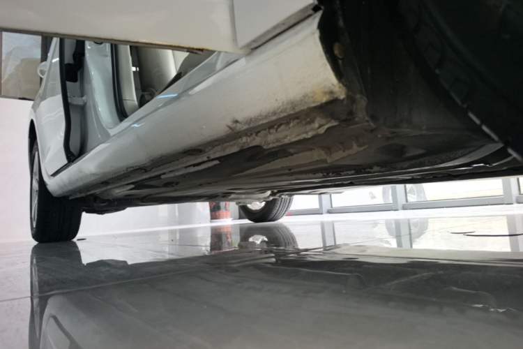 Used Volkswagen Golf 2016 1.6L Automatic Comfort Model Right Side Sill