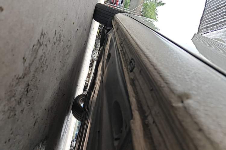 Used Volkswagen Golf 2016 230TSI Automatic Comfort Version Right Side Sill