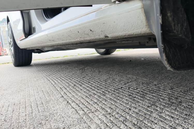 Used Volkswagen Golf 2016 1.6L Automatic Comfort Model Right Side Sill
