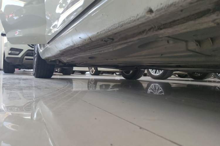 Used Volkswagen Golf 2016 230TSI Automatic Luxury Version Right Side Sill