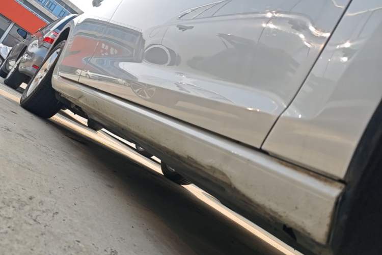 Used Volkswagen Golf 2016 230TSI Automatic Comfort Version Right Side Sill