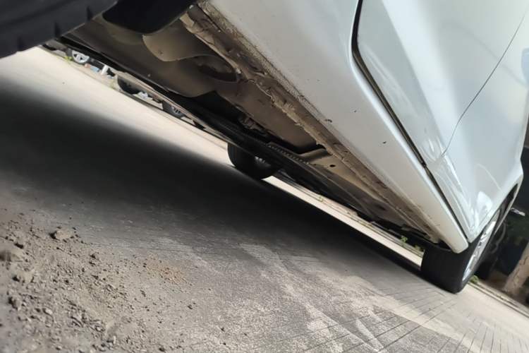 Used Volkswagen Golf 2016 230TSI Automatic Comfort Version Right Side Sill
